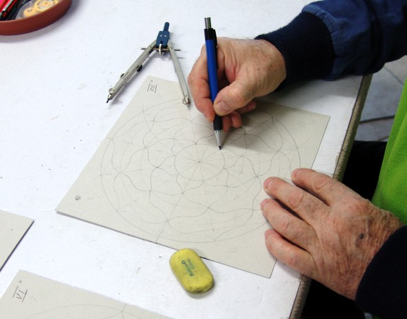 Fase di progettazione su cartoncino dei Chakra