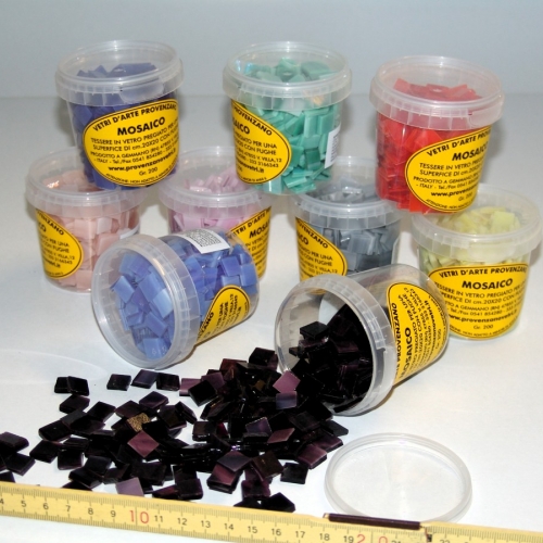 Confezione di elementi in vetro per mosaici