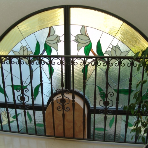 vetrata  visione interna della parte alta