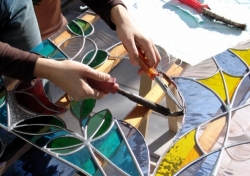 Vetrate e mosaici artistici restaurabili e modificabili